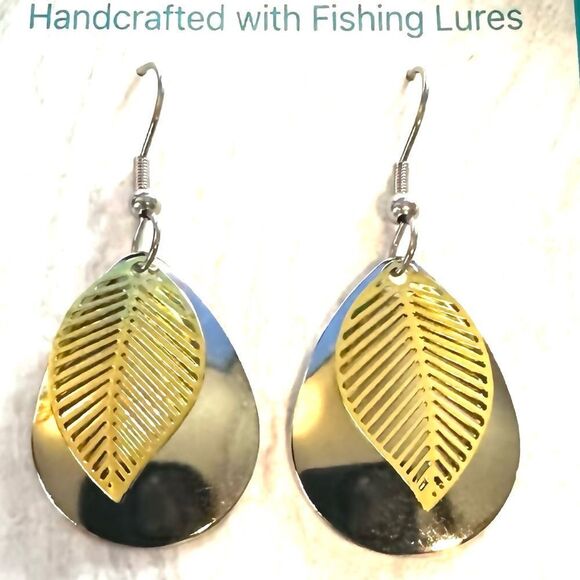 NEW Gold Tone & Silver Earrings Leaf Filigree handmade NWT - Picture 1 of 2